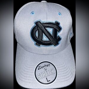 Brand New Zephyr University of North Carolina Stretch fitted cap